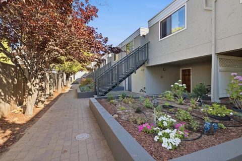Photo of 4151 El Camino Way #Unit I, Palo Alto, CA 94306 (MLS # ML82051113)