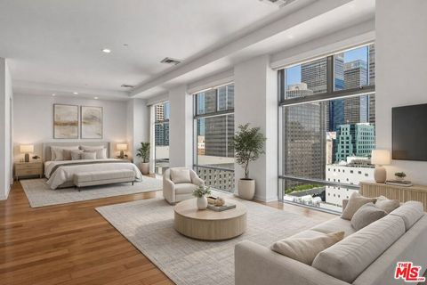 Photo of 801 S Grand Avenue #1306, Los Angeles, CA 90017 (MLS # 26638175)