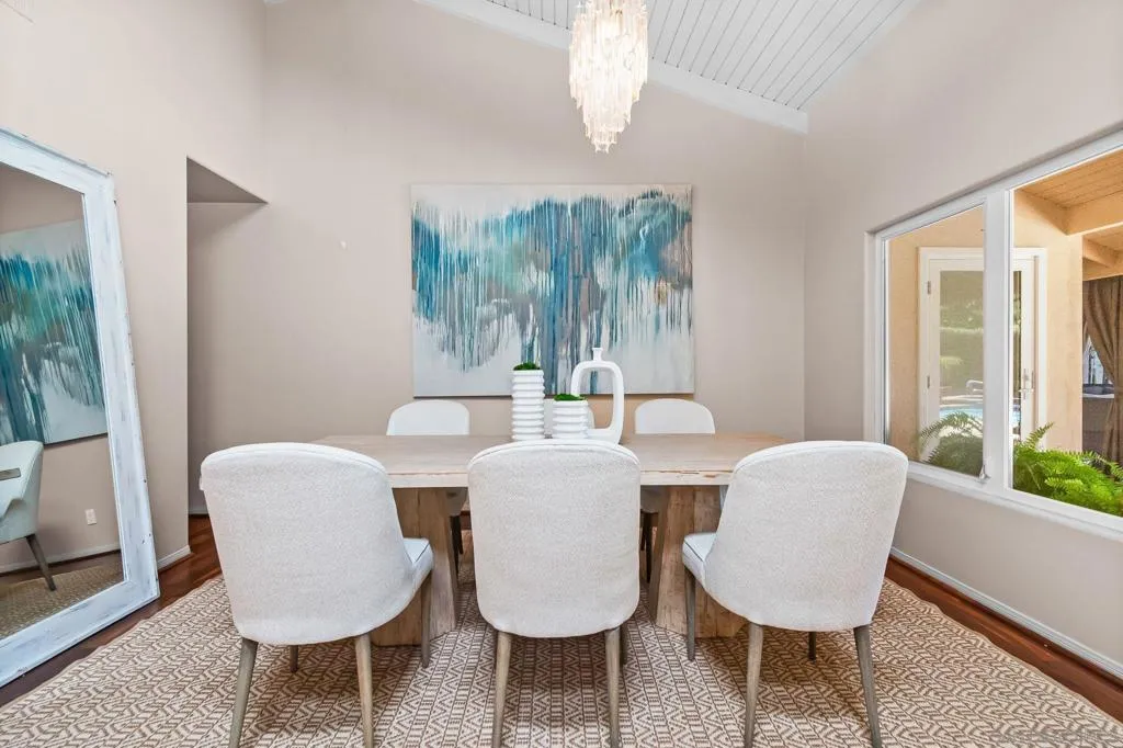 La Jolla, California 92037, United States, 3 Bedrooms Bedrooms, ,2 BathroomsBathrooms,Residential,Active,177807