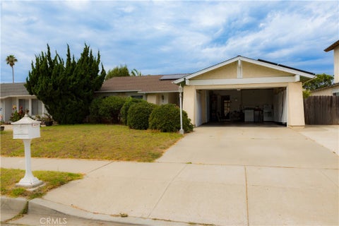 Photo of 1451 Offshore St ST, Oxnard, CA 93035 (MLS # SR26189670)