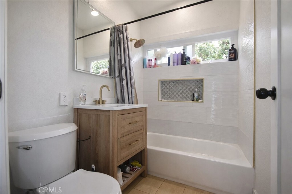 Garden Grove, California, 92843, United States, 4 Bedrooms Bedrooms, ,2 BathroomsBathrooms,Residential,Active,2022697