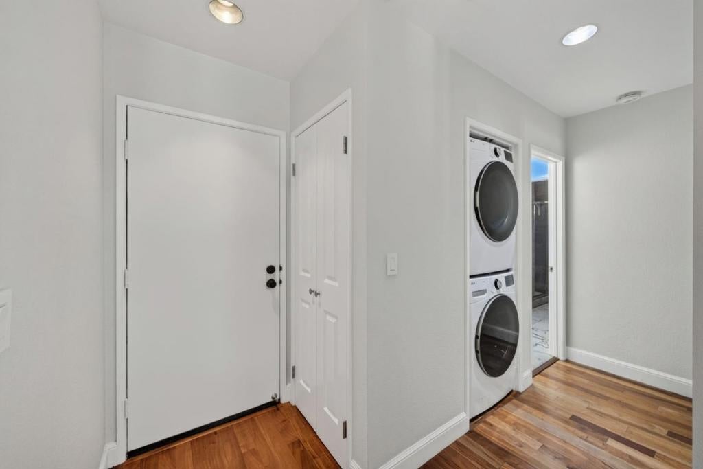 4250 El Camino Real B318