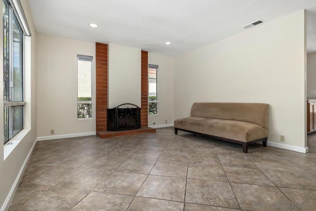 10565 Greenford