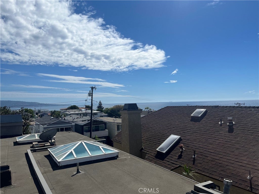 735 Longfellow Avenue