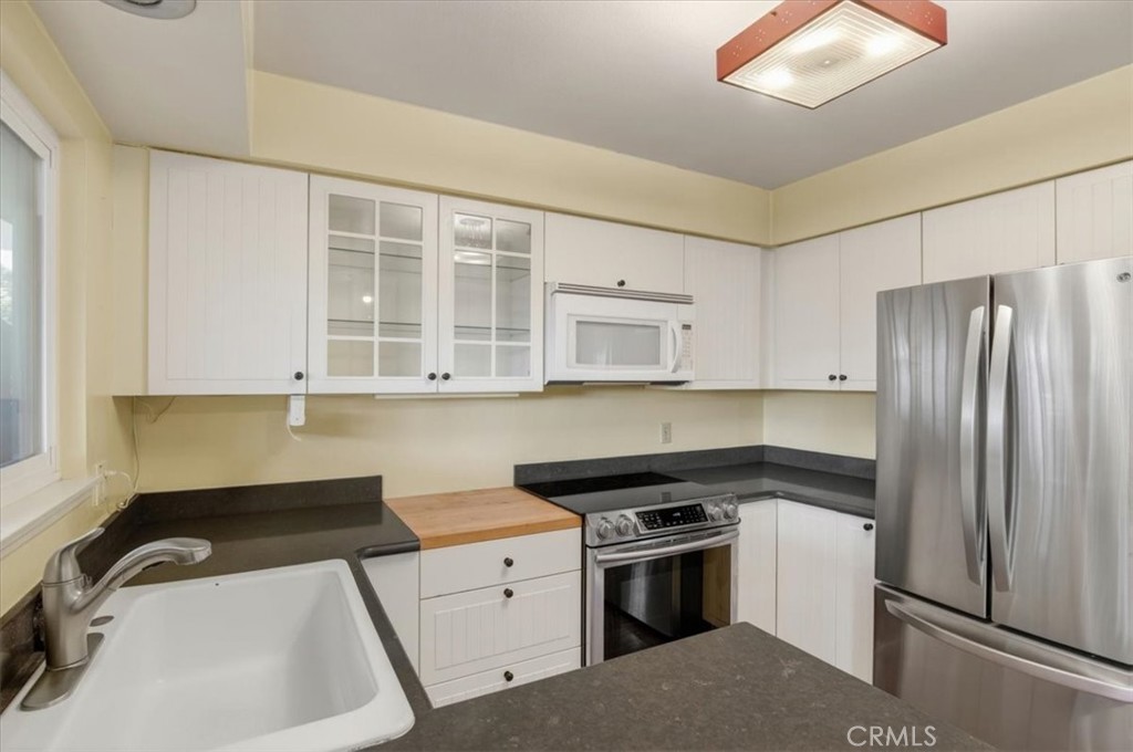 10207 Ascot Circle