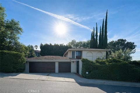 Photo of 4709 Dunman Ave, Woodland Hills, CA 91364 (MLS # PW26067347)