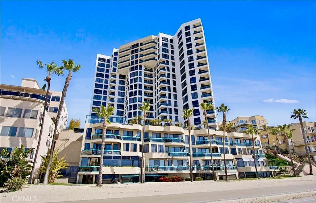 Photo of 1310 E Ocean Boulevard #101, Long Beach, CA 90802 (MLS # RS26105616)