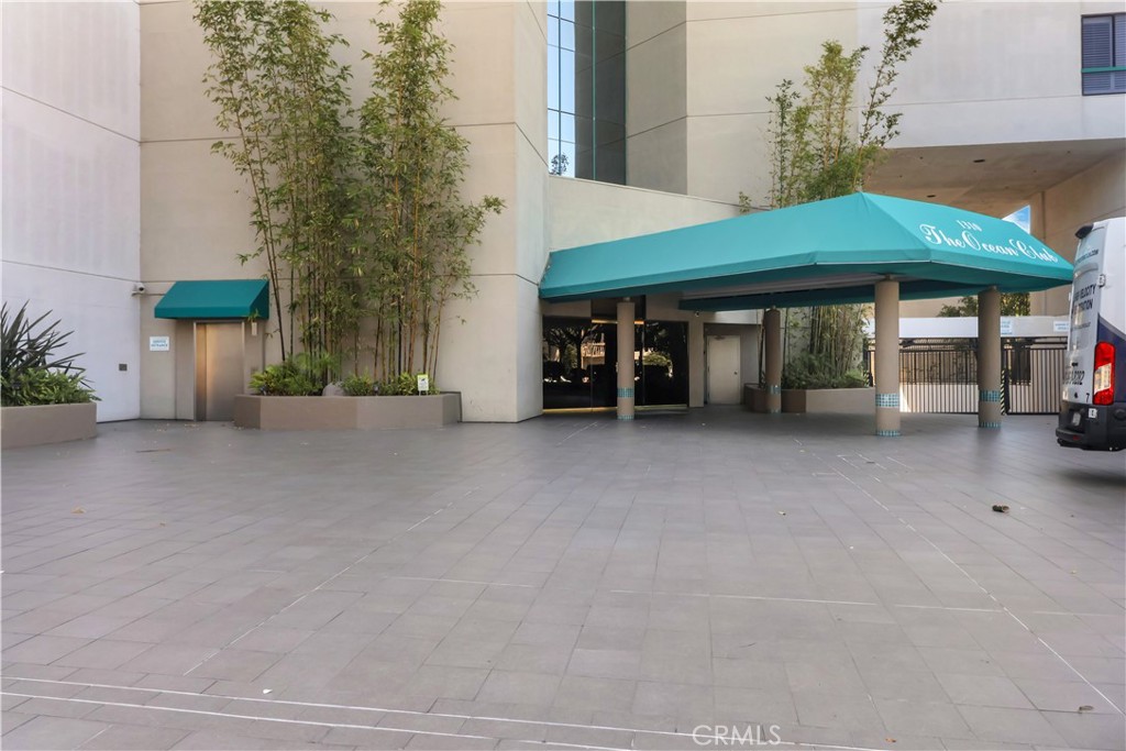 1310 E Ocean Boulevard 101
