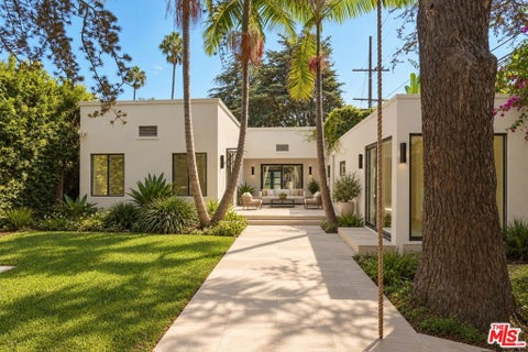 Photo of 1301 N Orange Grove Avenue, Los Angeles, CA 90046 (MLS # 26947299)
