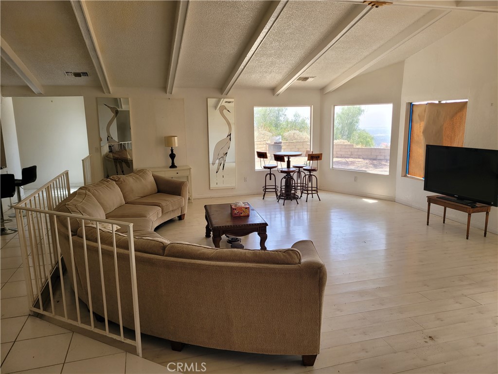 9350 Scenic Lane