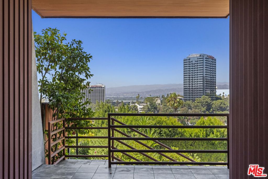 3740 Multiview Drive