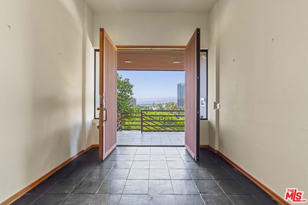 3740 Multiview Drive