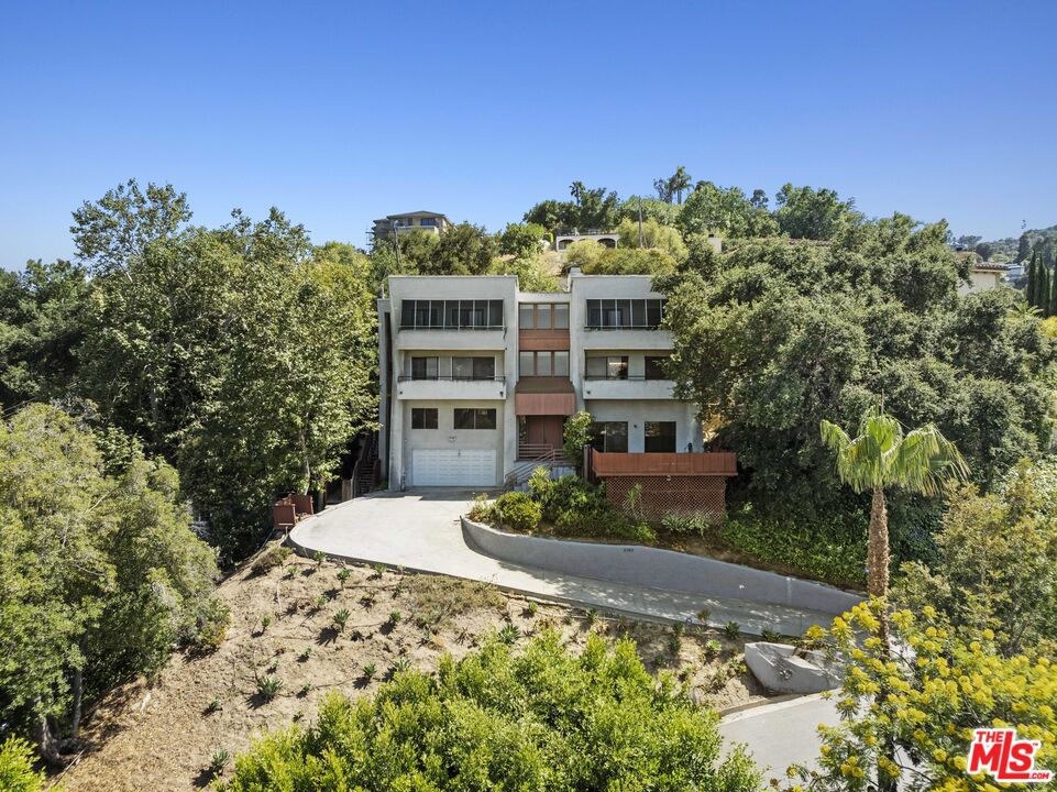 3740 Multiview Drive