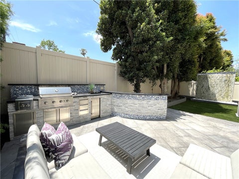 Photo of 533 Daniel Freeman Circle, Inglewood, CA 90301 (MLS # SB26179493)