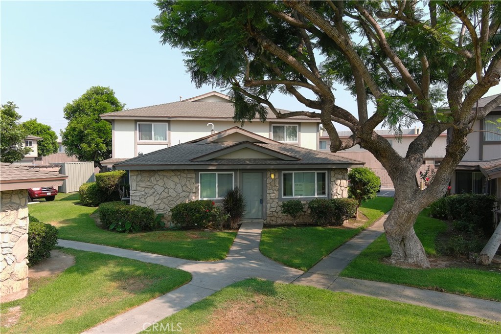 Excellent two bedrooms, one bathroom in one story, nobody above or below in good conditions laminate wood floor , windows with double panel, Central A/C , the living room with greenbelt view, One garage space ( Shared 2 car garage ) with one assigned parking space, additional storage closet in garage
Laundry area common, Community pool, HOA also include water and trash .
Very close to freeways 5,22,55, and 405, shopping centers, restaurants and schools in any grade