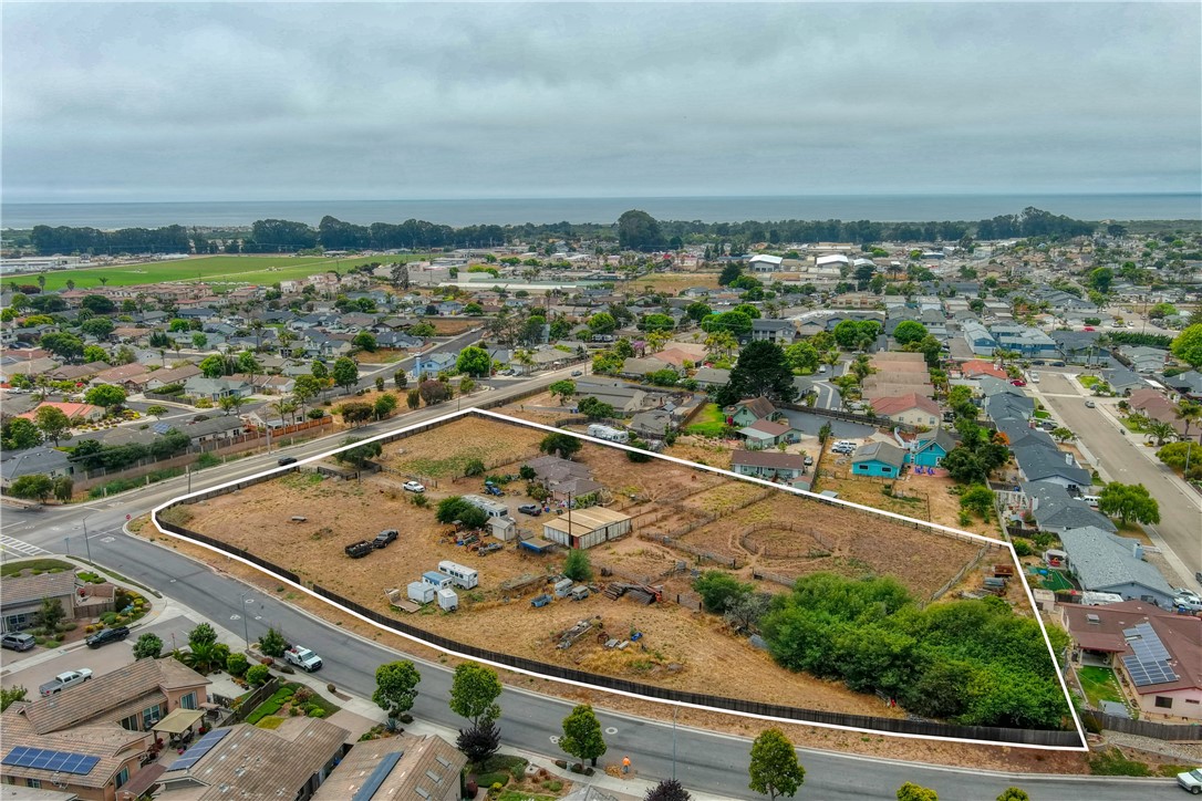1591 1601 Farroll Road