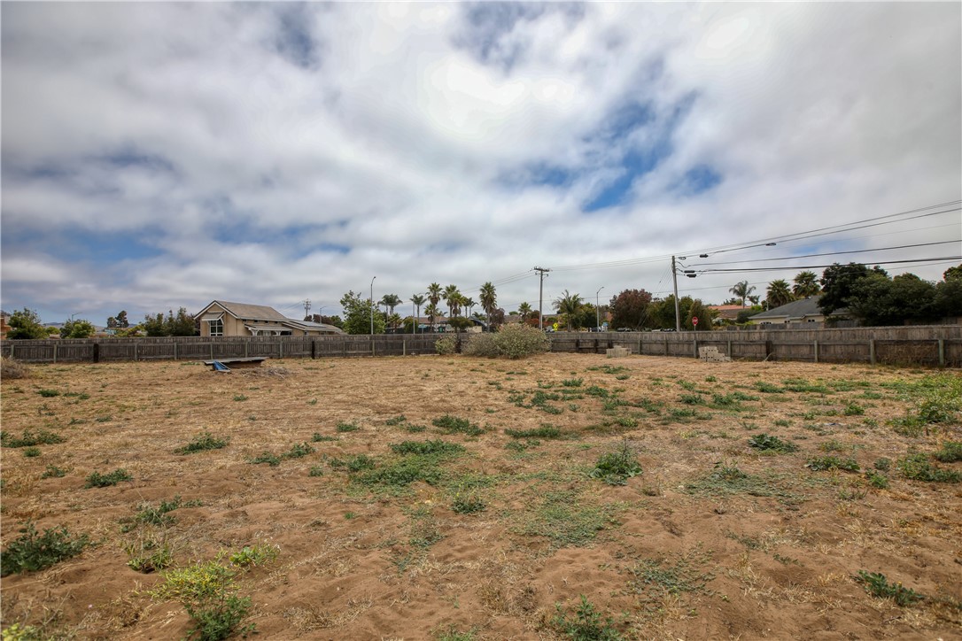 1591 1601 Farroll Road