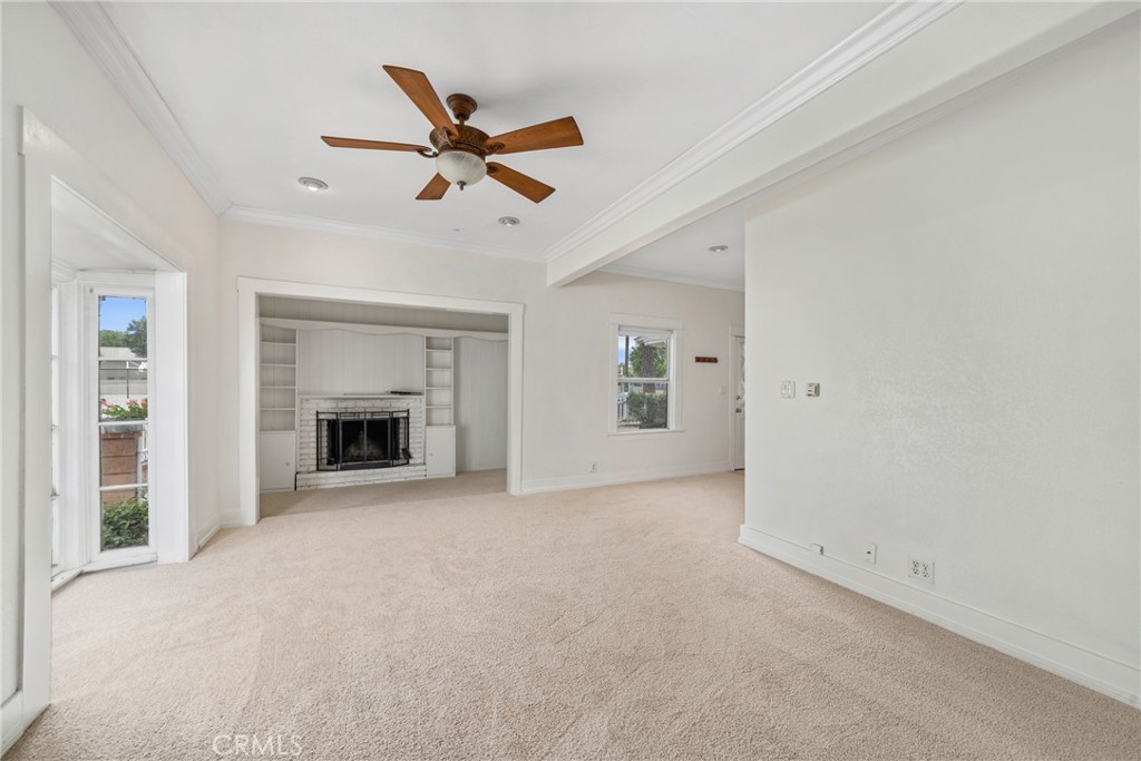 409 W J Street