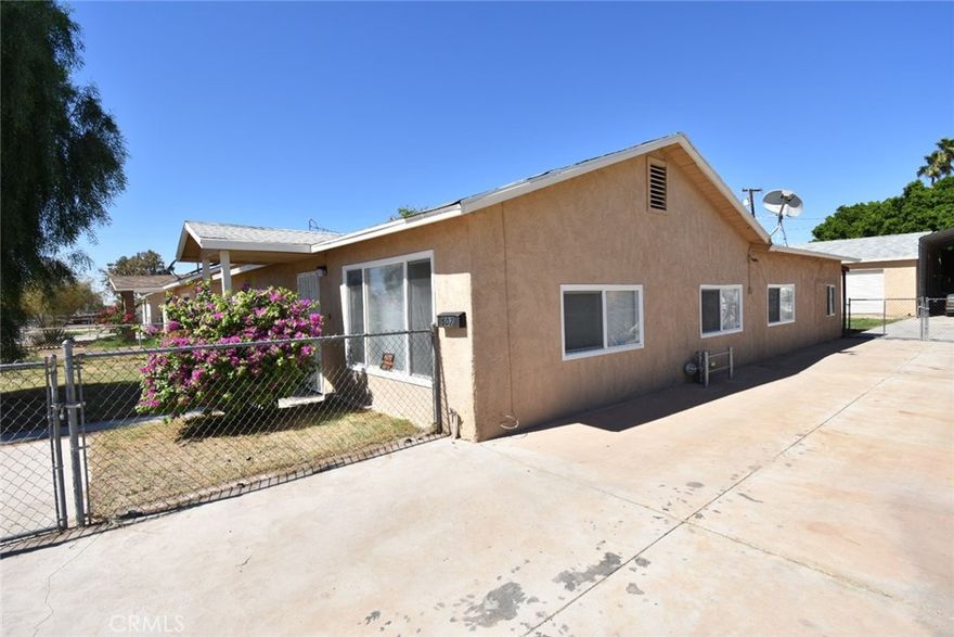 Newly Remodeled home

Great Opportunity to own a Large 1,734 SQ FT, 4 bedroom, 2 bath home. New dual pane windows, kitchen, bathrooms, Flooring throughout and interior/exterior paint. RV covered parking, gated throughout, long driveway. Huge garage possible ADU or workshop, has 220v, it has room for all the toys, many possibilities. Call or Text to see.