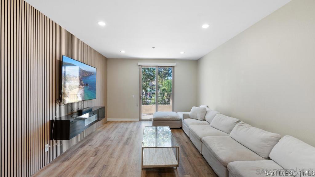 8301 Rio San Diego DR 7