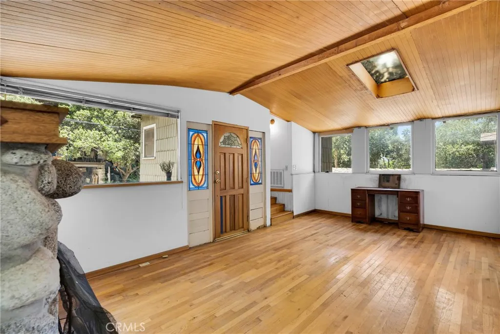 Sierra Madre, California 91024, United States, 2 Bedrooms Bedrooms, ,2 BathroomsBathrooms,Residential,Active,170697