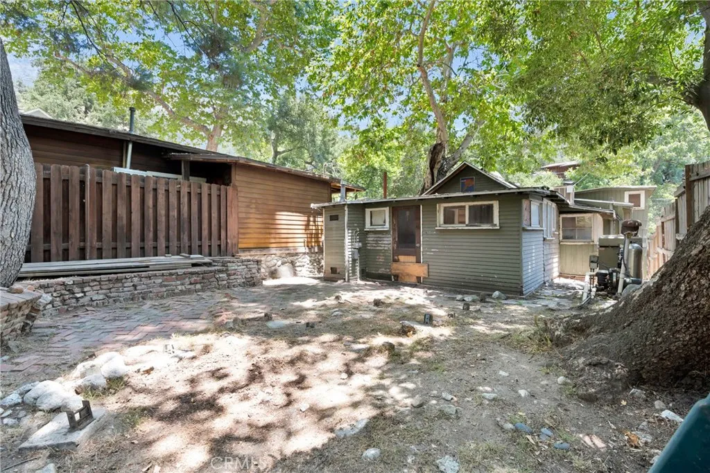Sierra Madre, California 91024, United States, 2 Bedrooms Bedrooms, ,2 BathroomsBathrooms,Residential,Active,170697