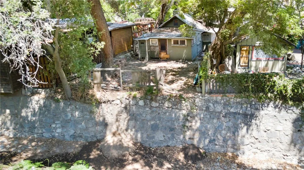 Sierra Madre, California 91024, United States, 2 Bedrooms Bedrooms, ,2 BathroomsBathrooms,Residential,Active,170697