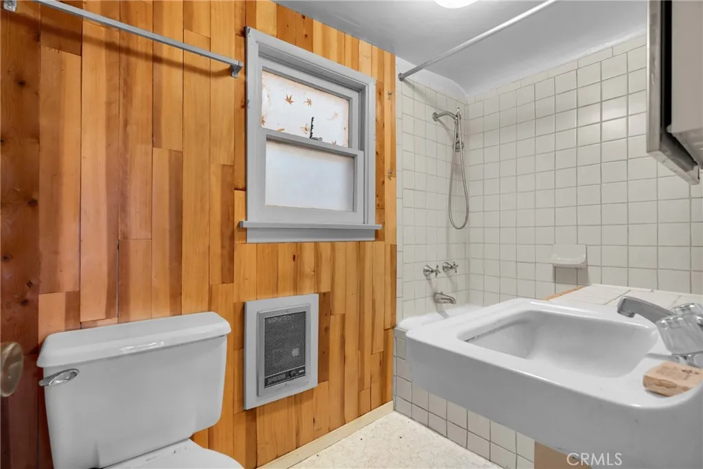 Sierra Madre, California 91024, United States, 2 Bedrooms Bedrooms, ,2 BathroomsBathrooms,Residential,Active,170697