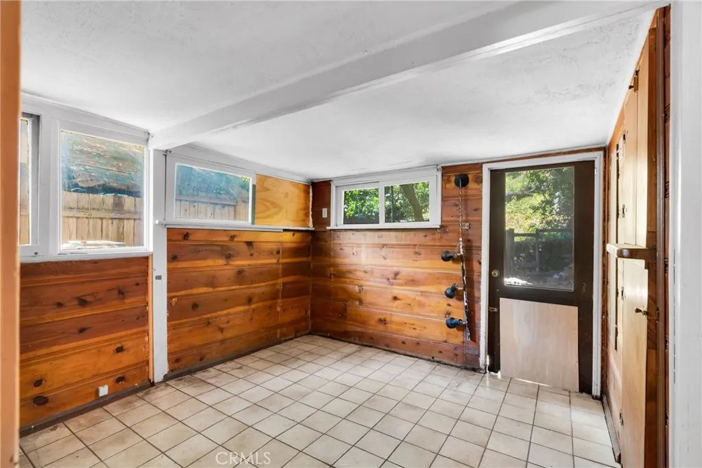 Sierra Madre, California 91024, United States, 2 Bedrooms Bedrooms, ,2 BathroomsBathrooms,Residential,Active,170697