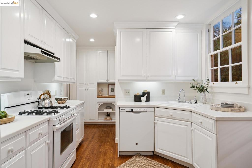 PIEDMONT - Residential