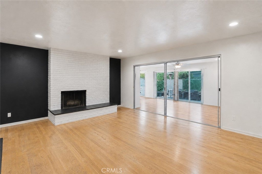 4715 Presidio