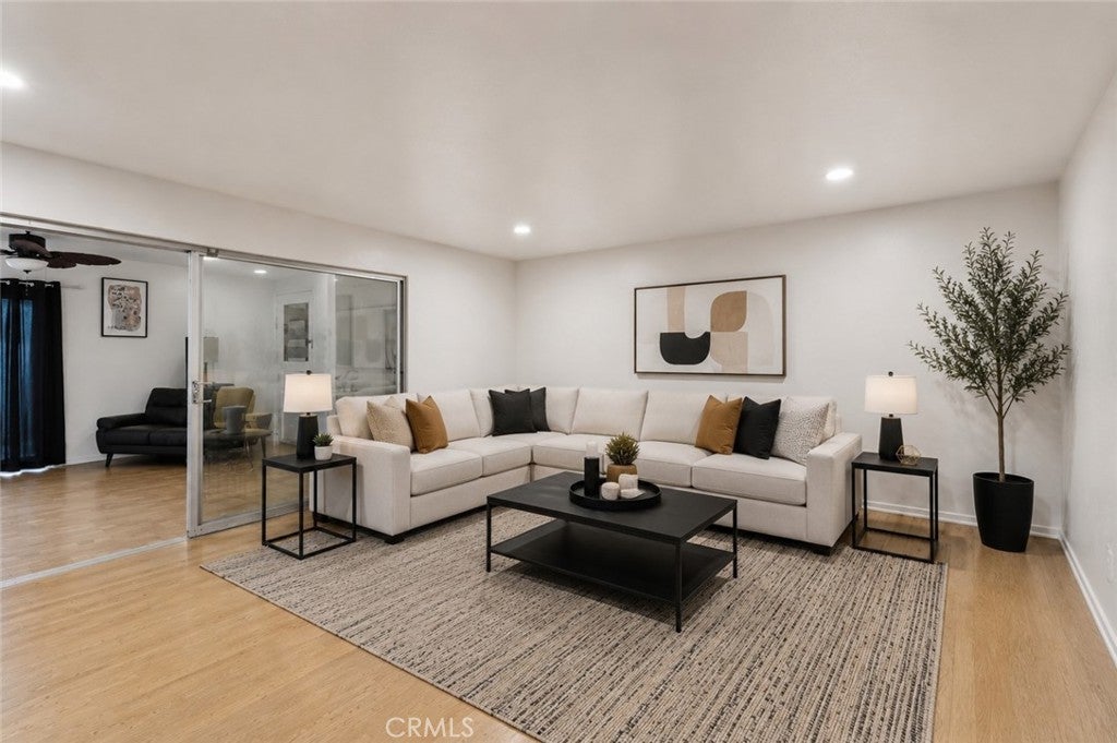 4715 Presidio