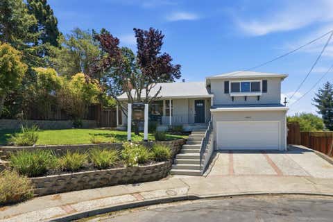 Photo of 19054 Vannoy Court, Castro Valley, CA 94546 (MLS # ML82054699)