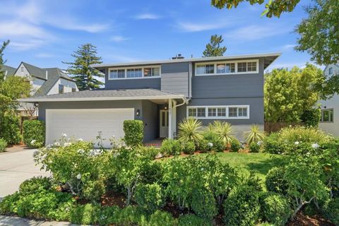 Photo of 1637 Escobita Avenue, Palo Alto, CA 94306 (MLS # ML82051455)