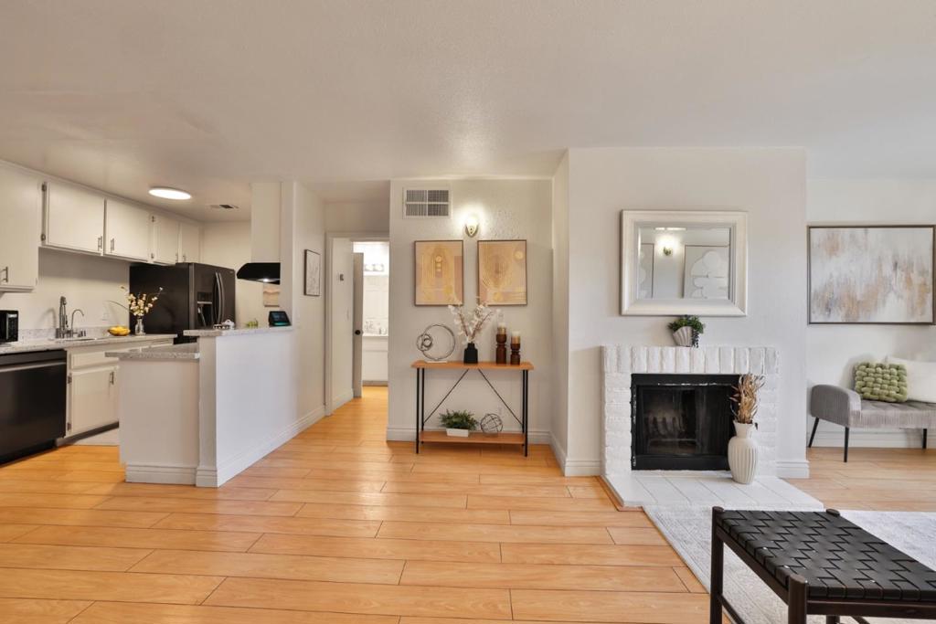 247 N Capitol Avenue 161