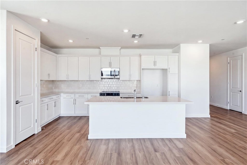5549 W Avenue K-15