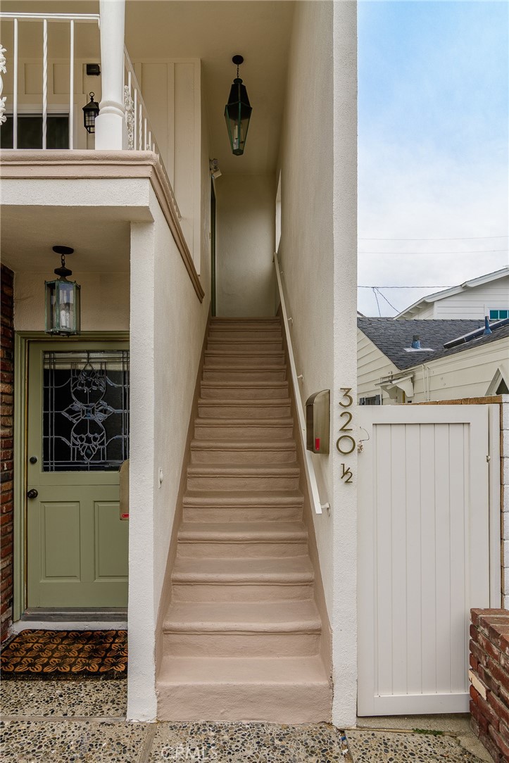 320 1/2 Coral Avenue 2