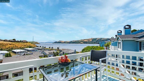 Photo of 311 Stinson St ST #7, Vallejo, CA 94591 (MLS # 41149218)