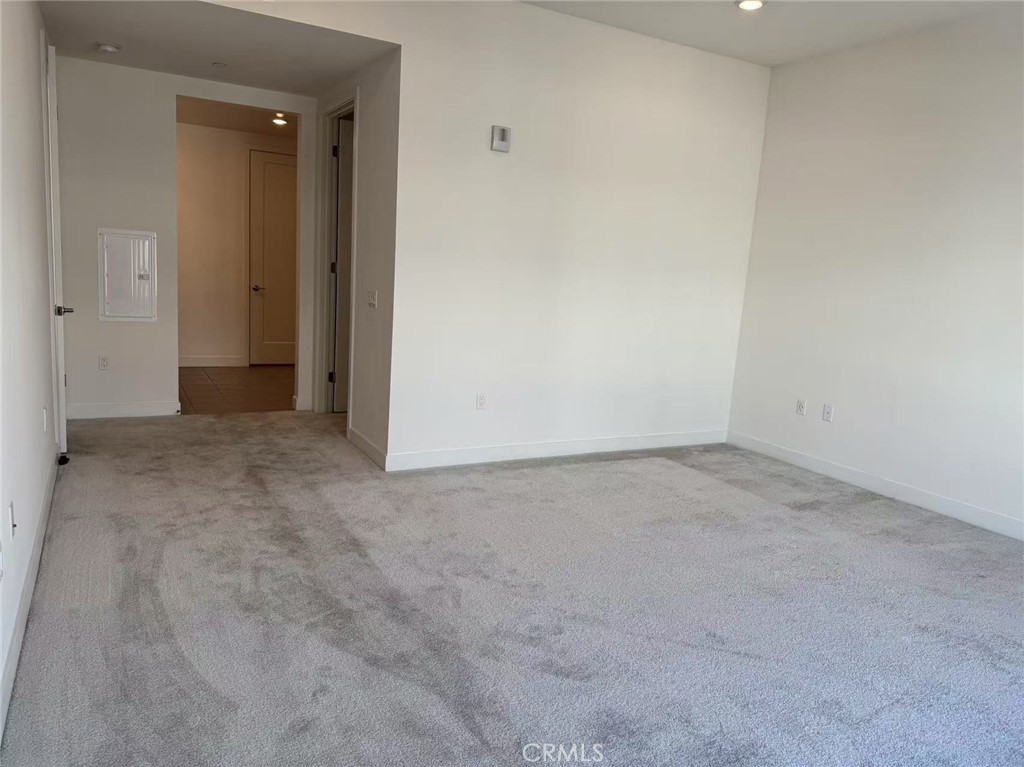 2612 Rivington