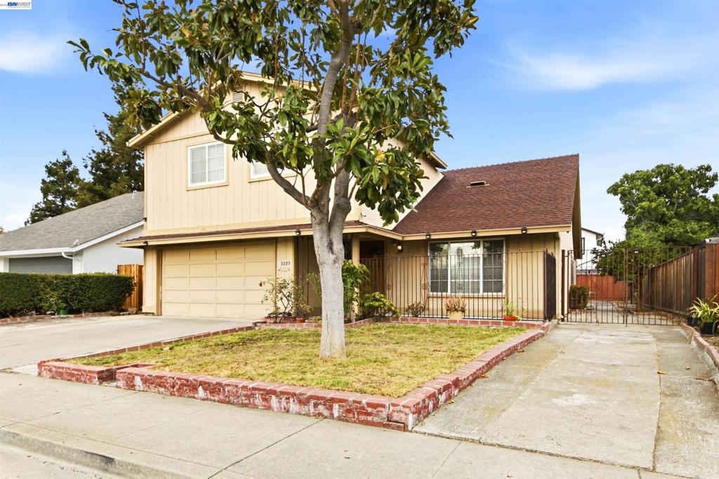 3223 San Carvante Way