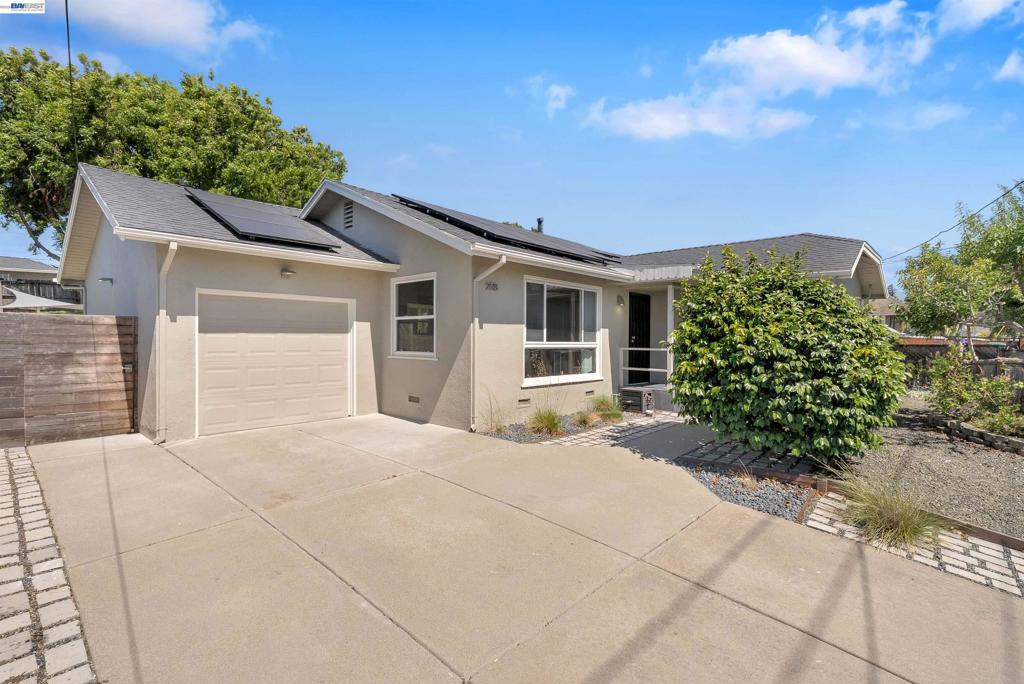 2518 Tara Hills Dr