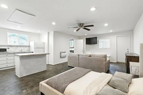 Photo of 835 Dewitt Avenue #B, Encinitas, CA 92024 (MLS # NDP2509973)