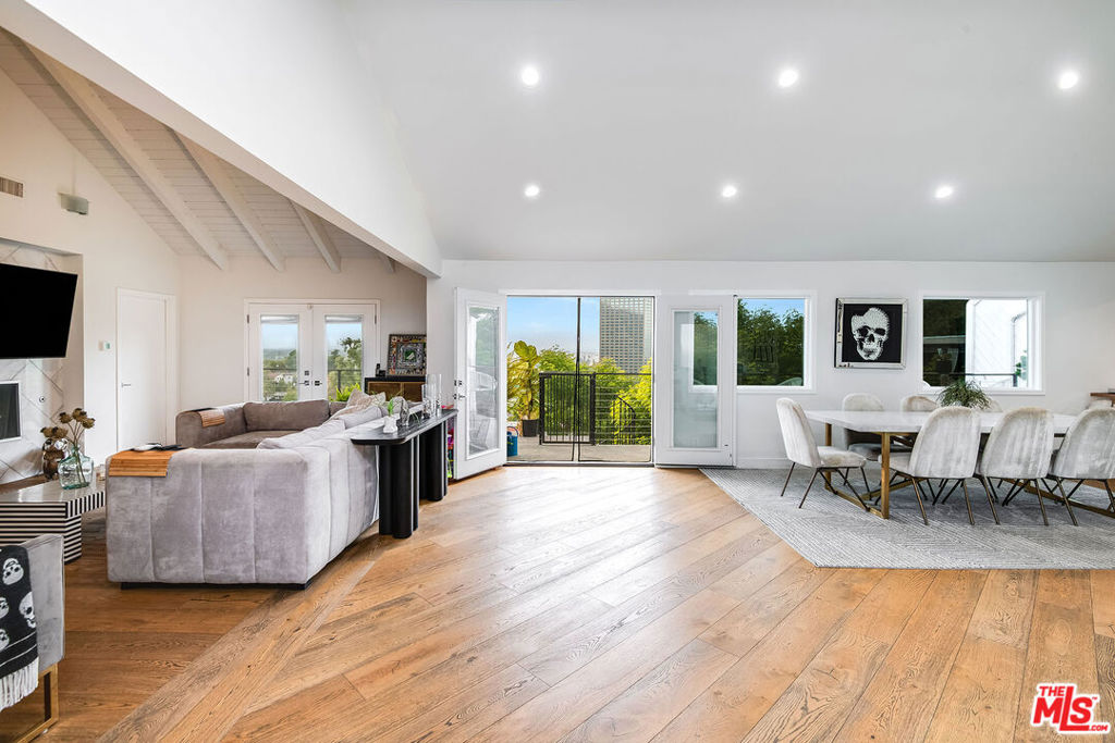 3701 Multiview Drive