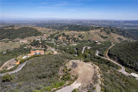 Tiny photo for 14105 County Kerry Lane, Atascadero, CA 93422 (MLS # NS25226700)