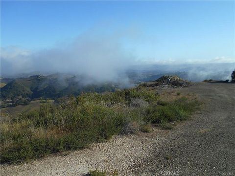 Tiny photo for 14105 County Kerry Lane, Atascadero, CA 93422 (MLS # NS25226700)