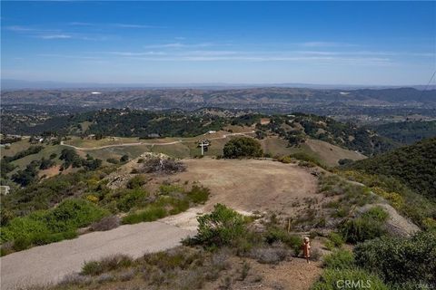 Tiny photo for 14105 County Kerry Lane, Atascadero, CA 93422 (MLS # NS25226700)