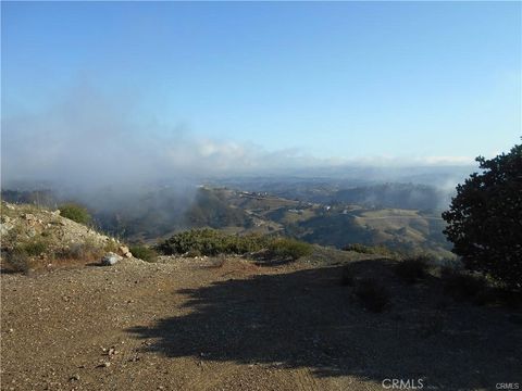 Tiny photo for 14105 County Kerry Lane, Atascadero, CA 93422 (MLS # NS25226700)