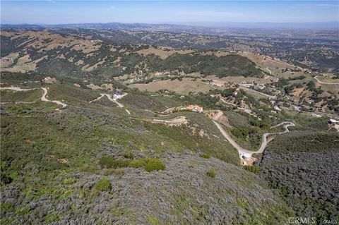 Tiny photo for 14105 County Kerry Lane, Atascadero, CA 93422 (MLS # NS25226700)