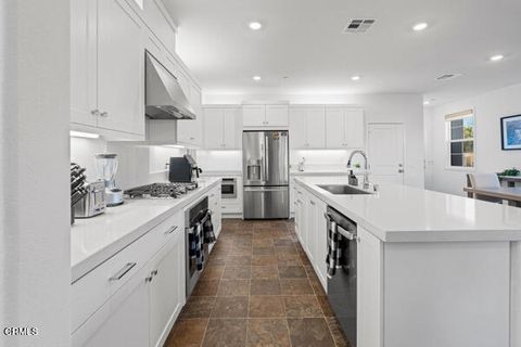 Tiny photo for 509 Snowdrop Lane, Santa Paula, CA 93060 (MLS # V1-37193)