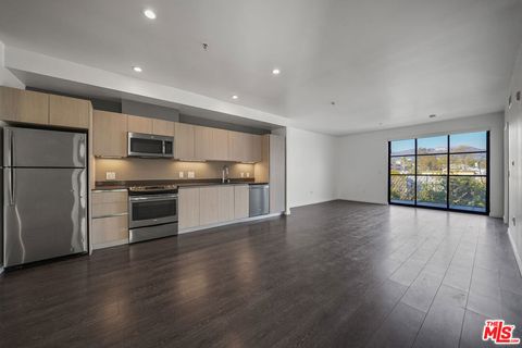 Photo of 5800 Harold Way #317, Los Angeles, CA 90028 (MLS # 25591295)